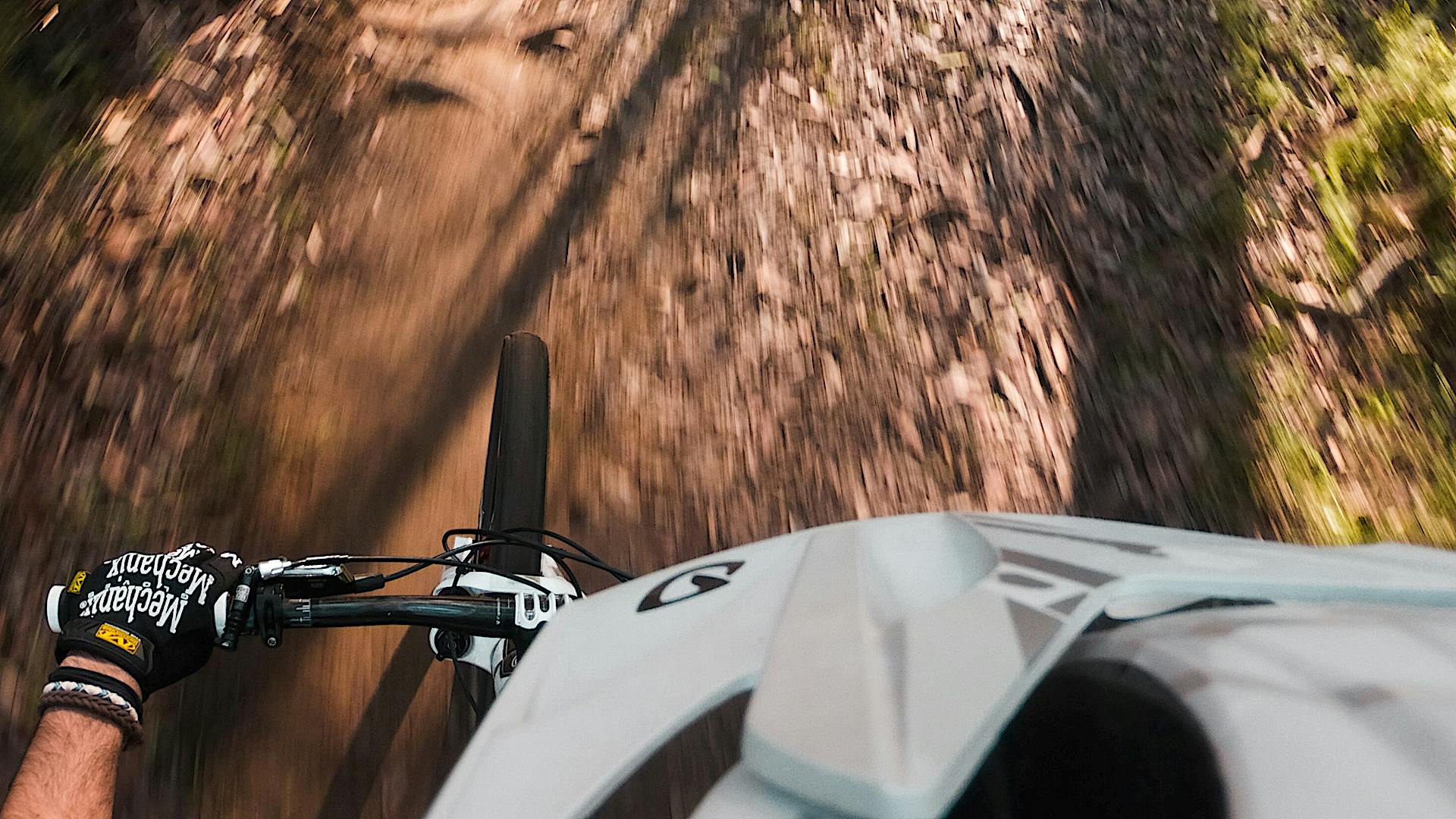 Marcello gamez mountain biking cropped unsplash